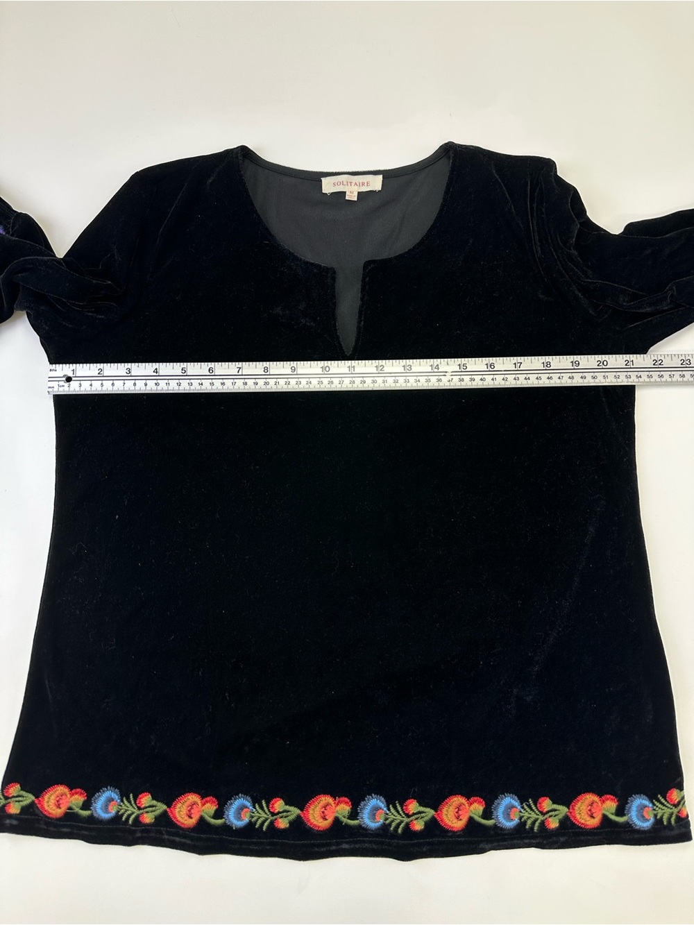 Solitaire Black Velvet Embroidered Boho Bell Sleeve Top M Boho Whimsigoth Folk - Picture 4 of 10